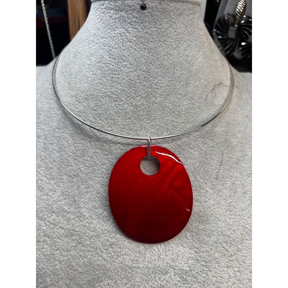 #42. Vibrant Red Shell Disc Choker Necklace
